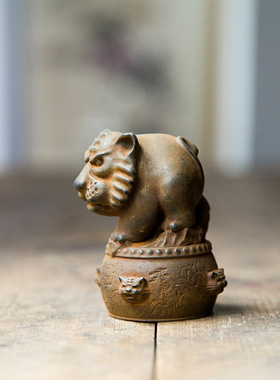 创意国风乖萌可爱生肖老虎摆件手把件胖虎新年桌面装饰纯手工摆件