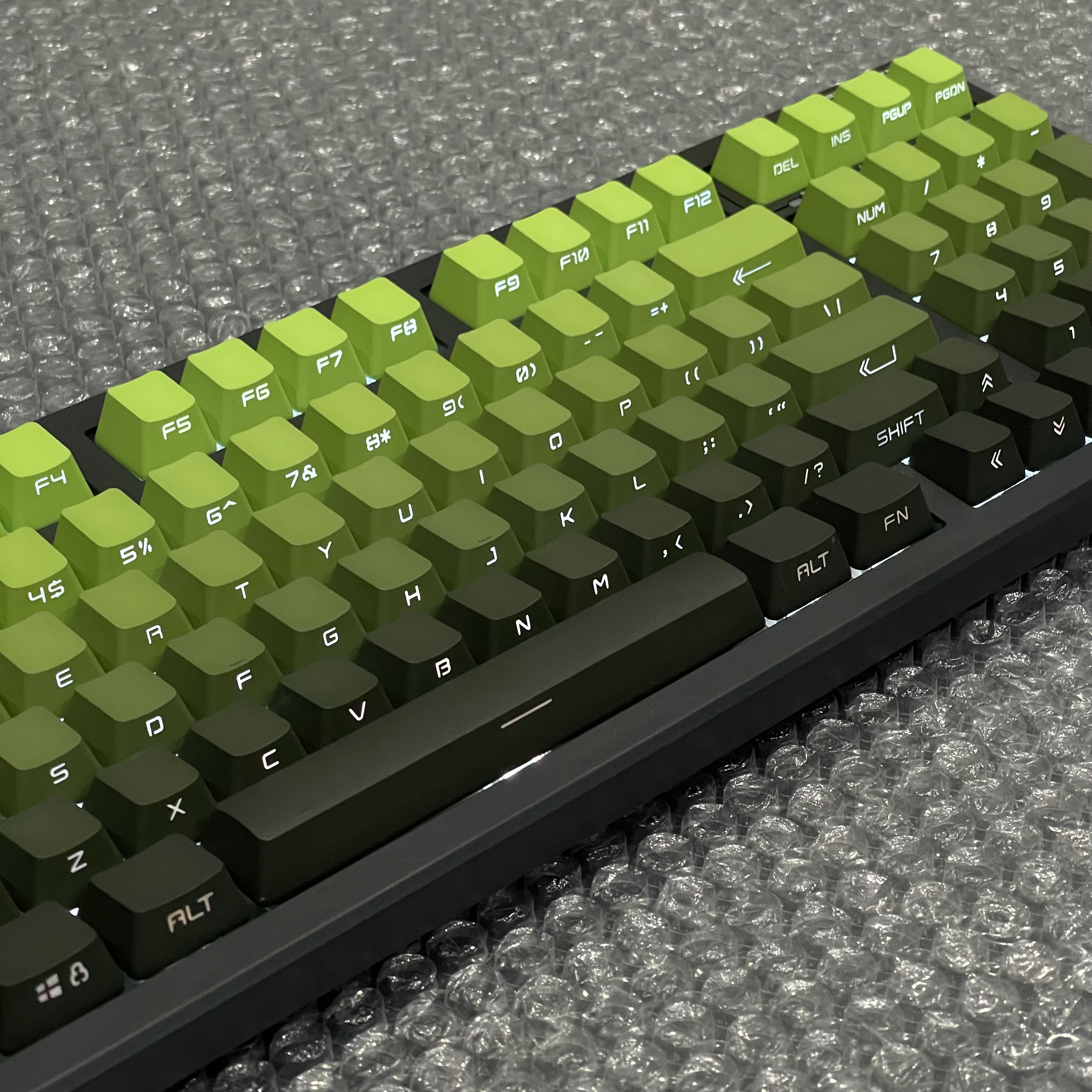KCPMASTER原创 抹茶侧刻键帽渐变透光PBT材质75/98/99 夜魔客制化 - 图1