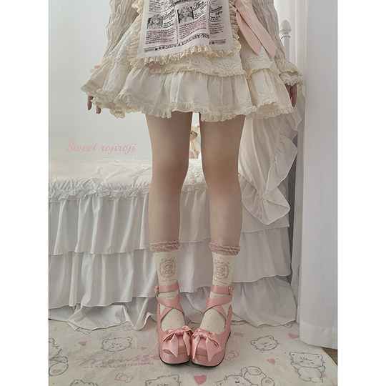 Roji line doll cotton Lolita socks