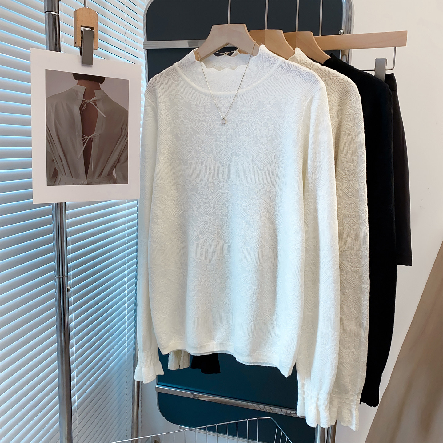 蕾丝半高领毛衣女喇叭袖打底衫2025秋冬新款宽松针织衫内搭上衣潮,淘宝优惠券,粉丝福利购,淘宝优惠卷