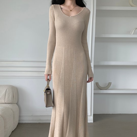 V-neck high-end long skirt and shawl two-piece set for autumn