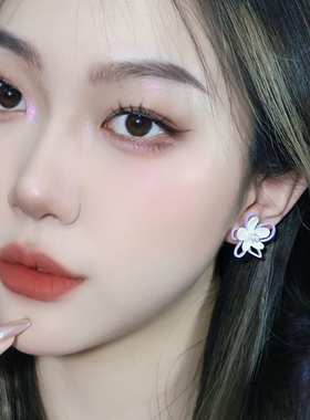 不对称紫色花朵耳钉女小众设计感