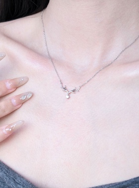 麋鹿吊坠项链2024新款爆款配饰