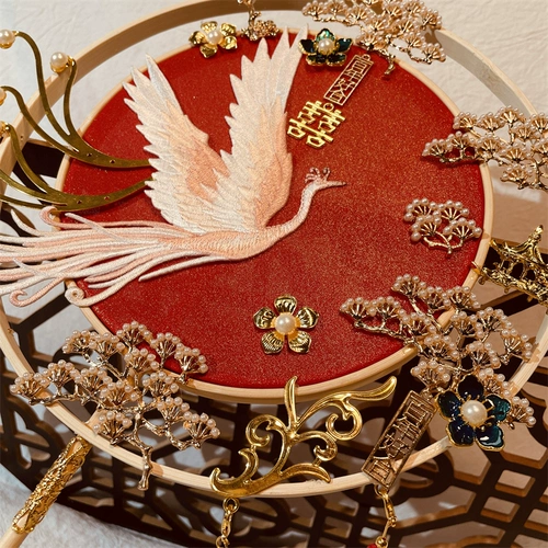 Tuan Fan Fan Bride Wedding Fan Fan DIY Материал Свадебный Шоу ручной работы, свадебный фанат Happy Fan Отделан высоким китайским двойным двойным