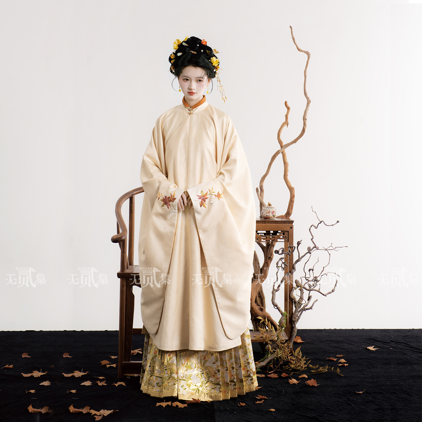 无贰集【独照枫月】明制立领斜襟长衫枫叶长比甲马面裙秋冬汉服,淘宝优惠券,粉丝福利购,淘宝优惠卷