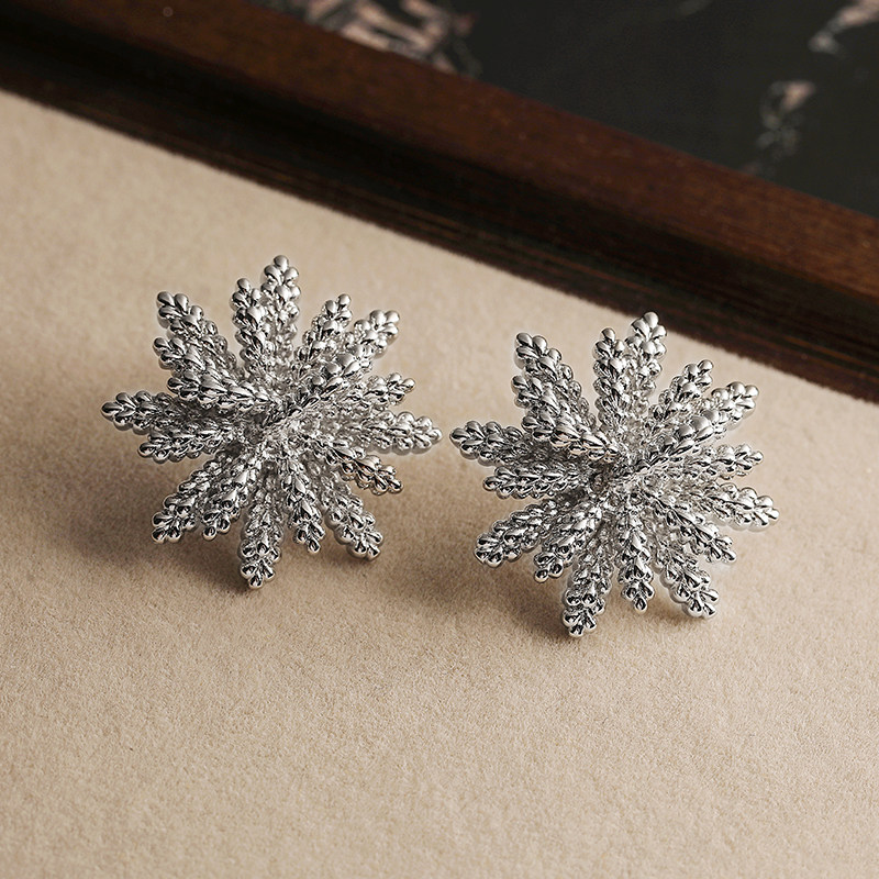 FRENCH耳饰女法式小众独特耳环2025新款高级感轻奢爆款适合夏天的,淘宝优惠券,粉丝福利购,淘宝优惠卷