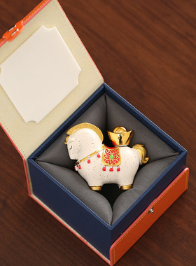 国潮马摆件小马上有钱小众工位桌面办公室茶宠装饰可爱招财手办