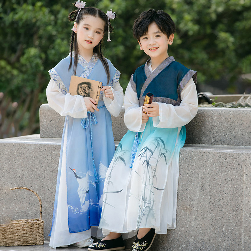  萨曼轩民族服装/舞台装