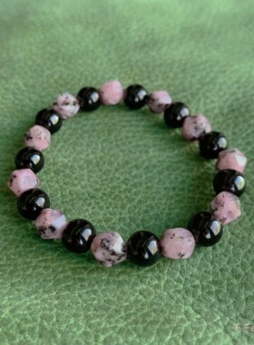 原创天然黑玛瑙蔷薇石手串女甜酷