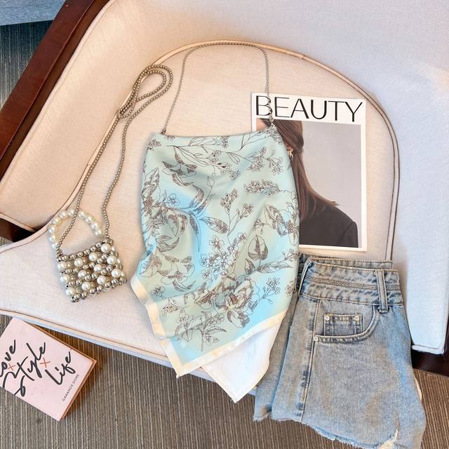 Square scarf satin halterneck camisole women's summer outer wear pure sexy hot girl tube top sexy backless one-shoulder top