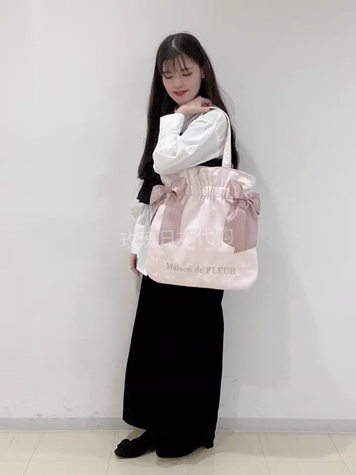 玫瑰日代现货maison de fleur 固定蝴蝶结提花暗纹刺绣单肩包,淘宝优惠券,粉丝福利购,淘宝优惠卷