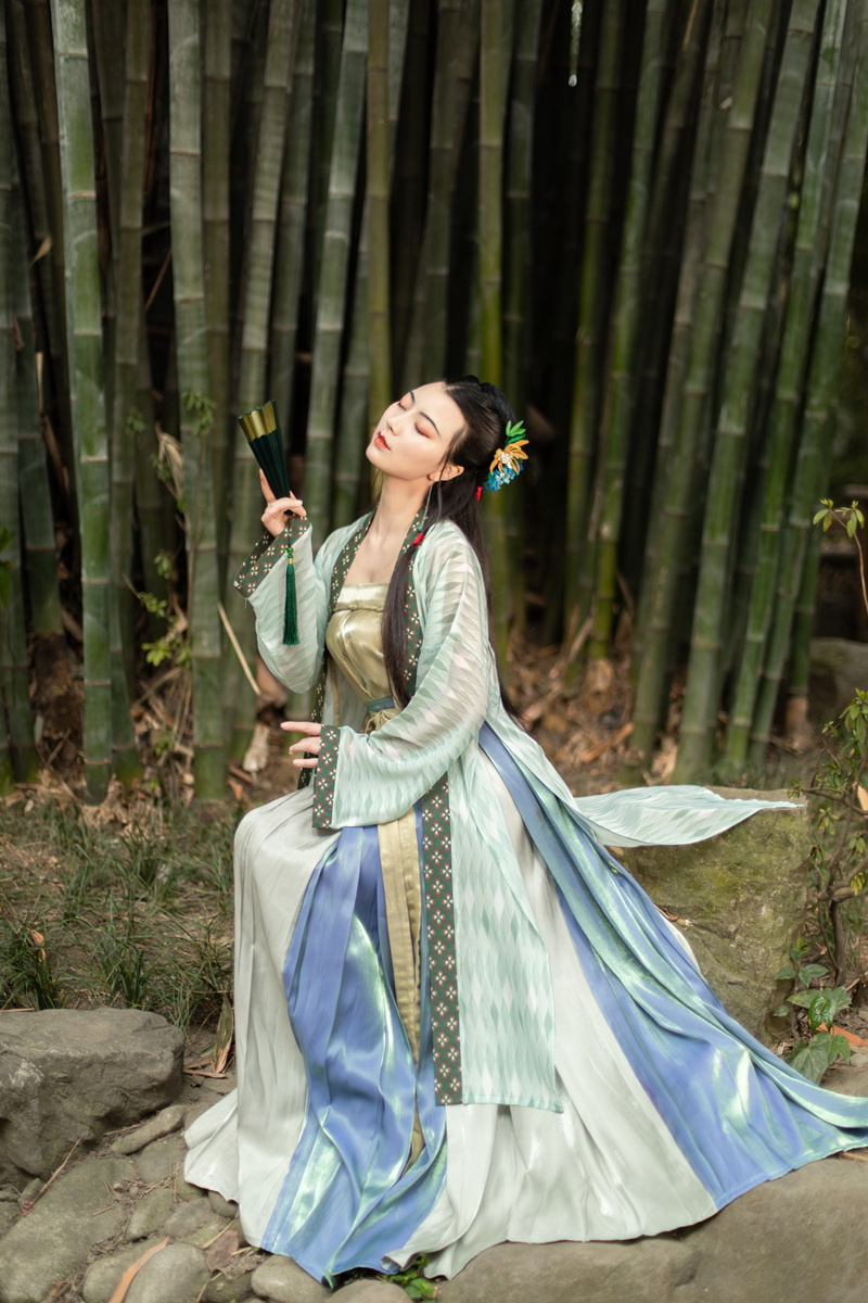 轻汉坊轻汉坊【玉堂春】原创汉服女宋制褙子抹胸一片式褶裙齐腰汉服夏2