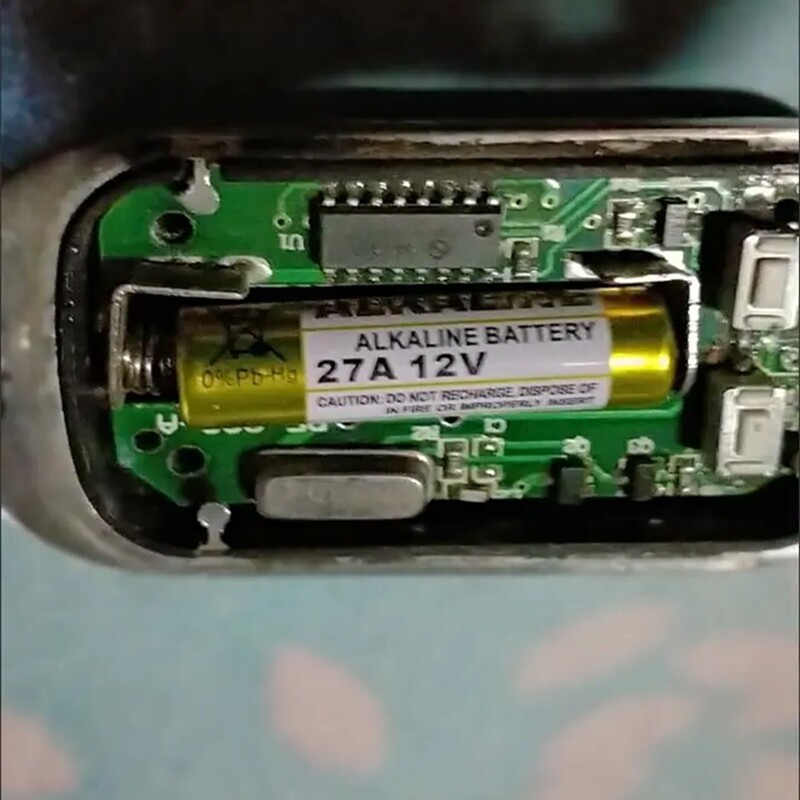 12V23A电动卷闸门遥控钥匙电池卷帘门车库门报警器门铃27吊灯电磁