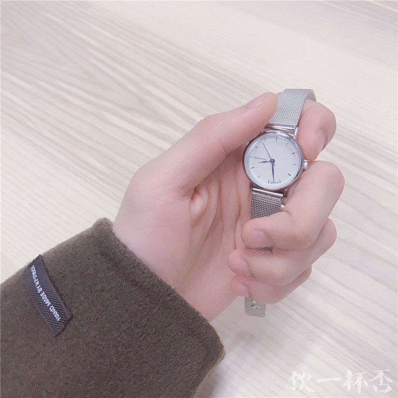 饮一杯否蓝莓轻熟风日韩清新圆手表 饮一杯否国产腕表