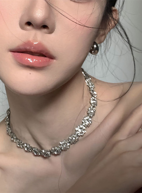 轻奢小众设计感百搭爆闪满钻项圈