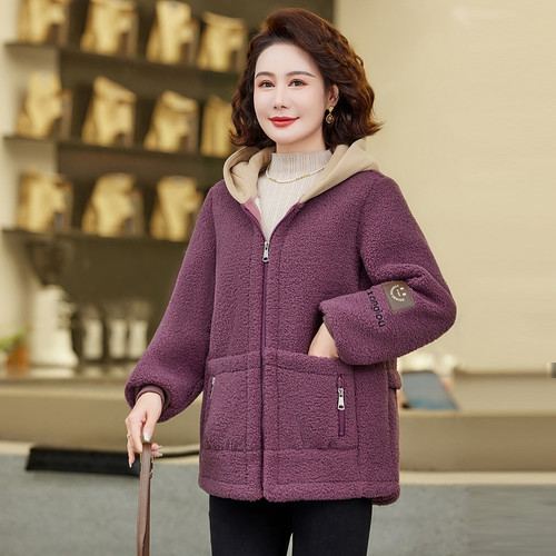 妈妈冬装颗粒外套洋气加绒棉袄新款加厚棉衣中老年羊羔绒保暖棉服 - 图2