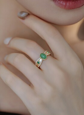绿色蛋面戒指女士复古宫廷风轻奢