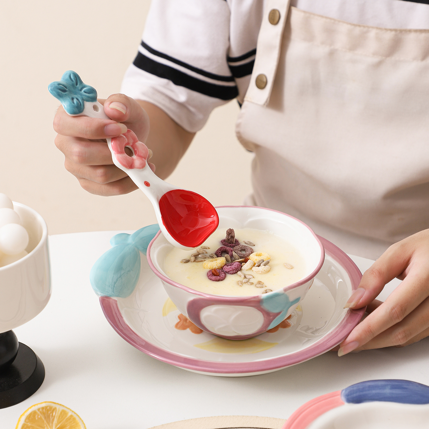 釉下彩陶瓷盘子浮雕餐具家用米饭碗可爱菜盘小清新高颜值2025新款