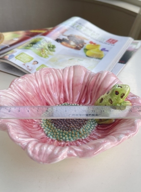 INS风粉色花朵饰品收纳小盘