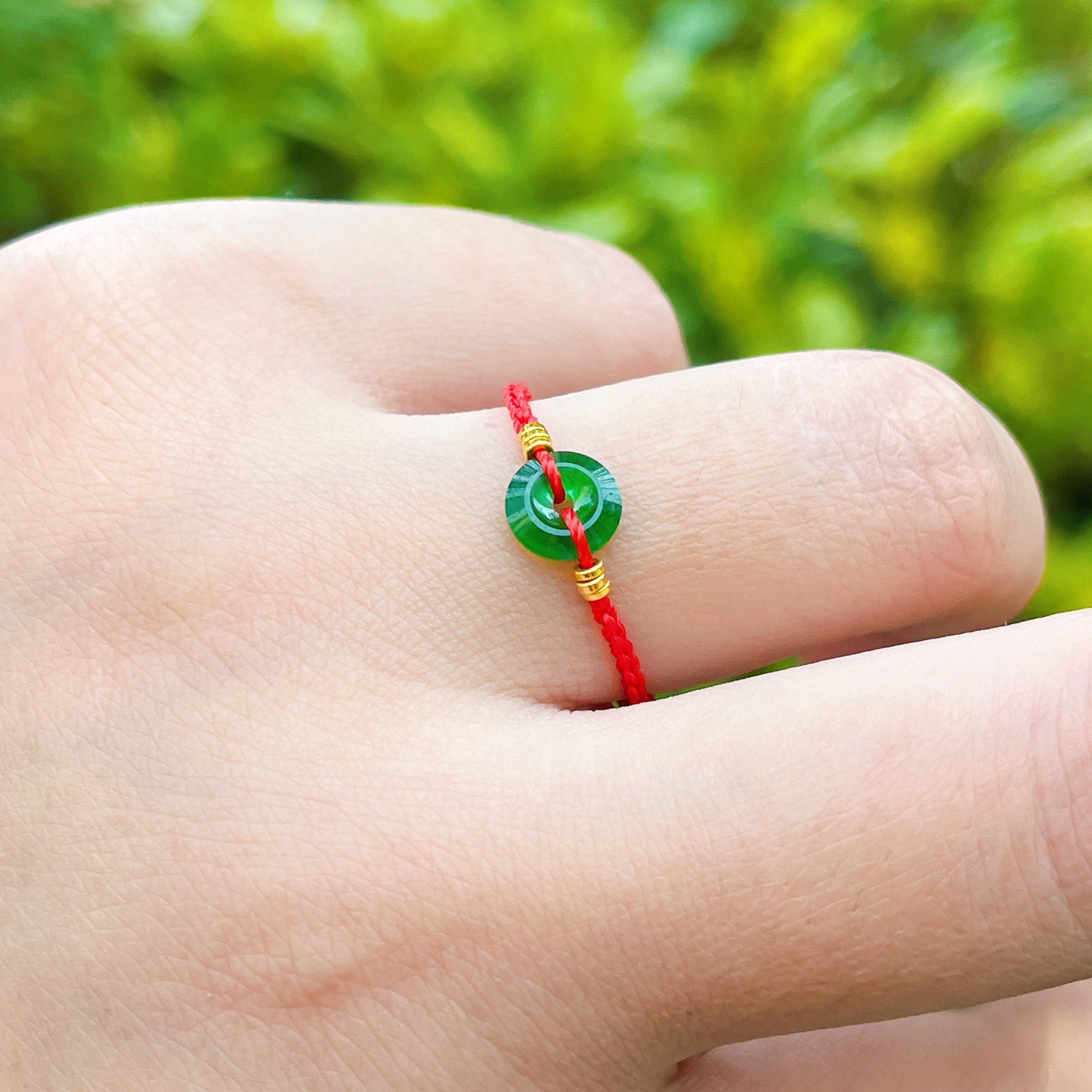 天然冰辣阳绿色翡翠平安扣编织款女戒指新中式可调节黄金红绳礼物,淘宝优惠券,粉丝福利购,淘宝优惠卷