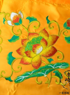 横彩布艺莲花佛堂门楣绣品