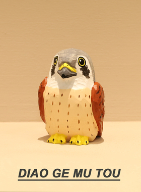 手工木雕猛禽红隼摆件可爱桌面装饰品小鹰摆件送朋友生日礼物