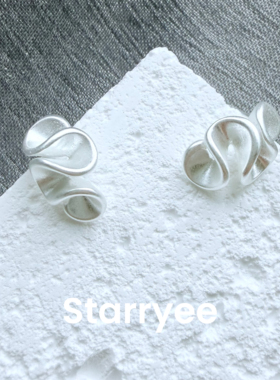 Starryee雾面哑光卷曲花朵耳钉女