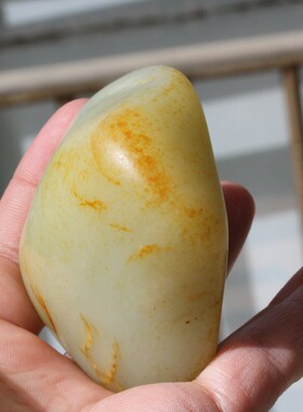 金黄色原石玉石原石和田玉籽料