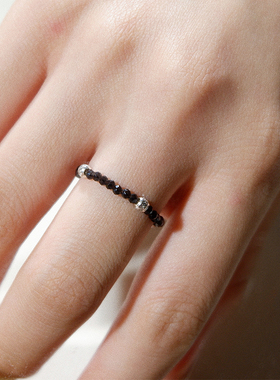 UNELGE925银小众黑色戒指