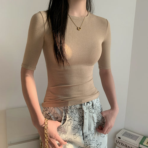 设计感不撞款圆领正肩t恤女秋季2026春夏季新款修身显瘦中袖上衣 - 图1