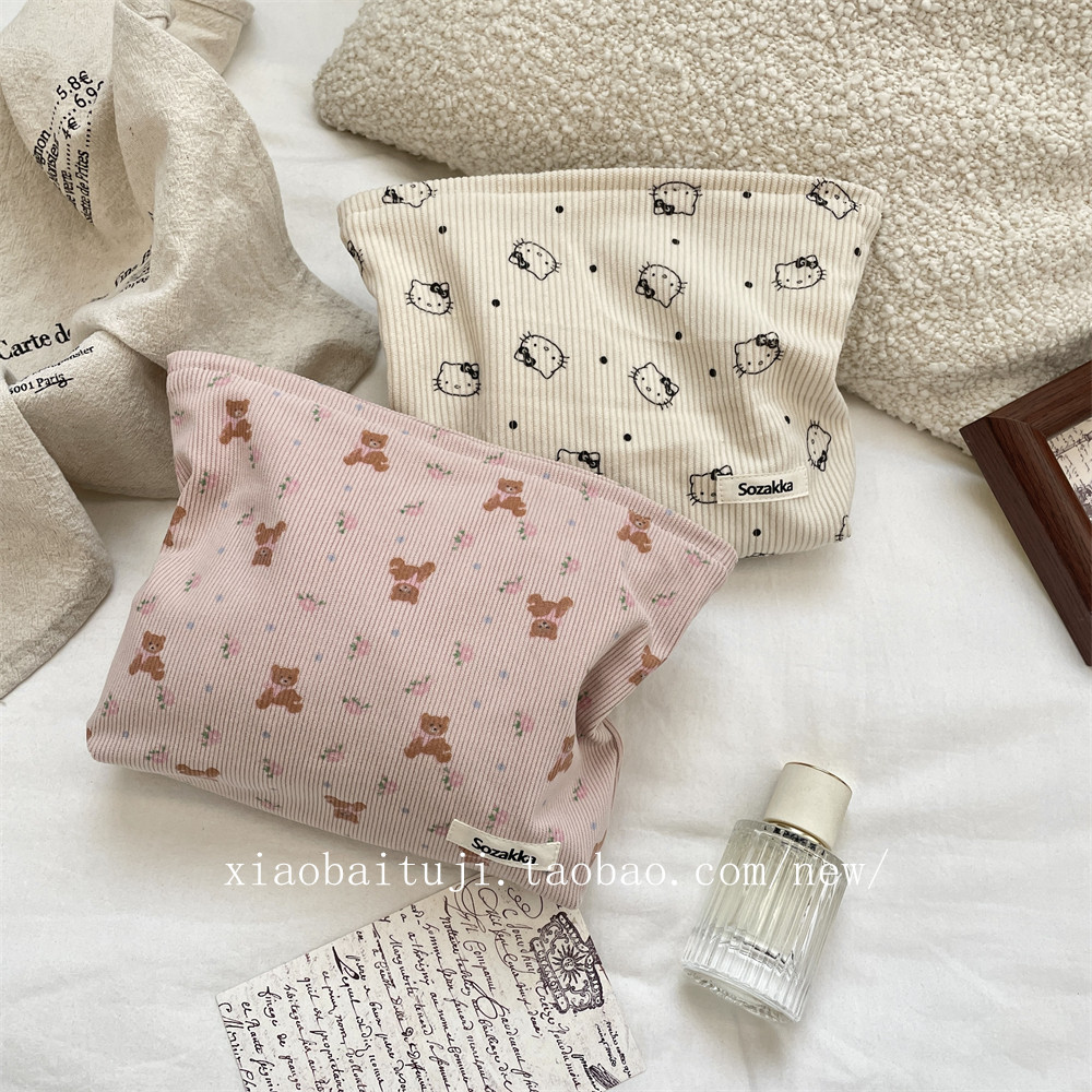 小白兔几新款可爱小熊灯芯绒化妆包大容量便携洗漱包手拿包收纳袋,淘宝优惠券,粉丝福利购,淘宝优惠卷