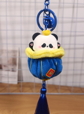 成都熊猫基地新年国风毛绒挂件