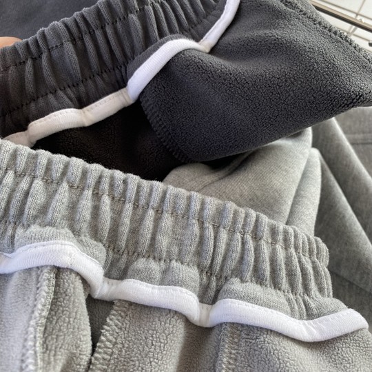 一条过冬贴身舒适~宽松加绒运动裤 男童纯色松紧腰带一体绒镰刀裤