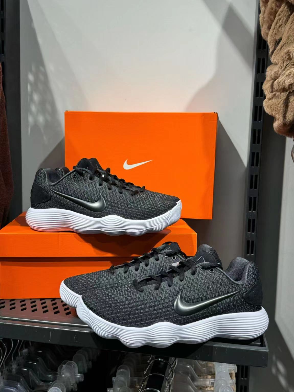 耐克 Nike React Hyperdunk 2017 Low 篮球鞋 2023版 897637-001