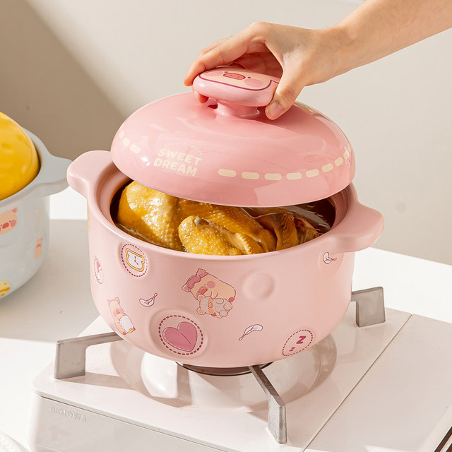 LuLu pig's high-looking casserole can withstand high temperature and dry cooking without cracking