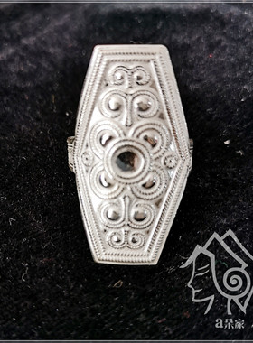 首饰大凉山阿朵瓦盖民族特色戒指