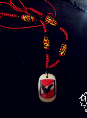 彝阿朵男陶瓷老鹰项链串珠