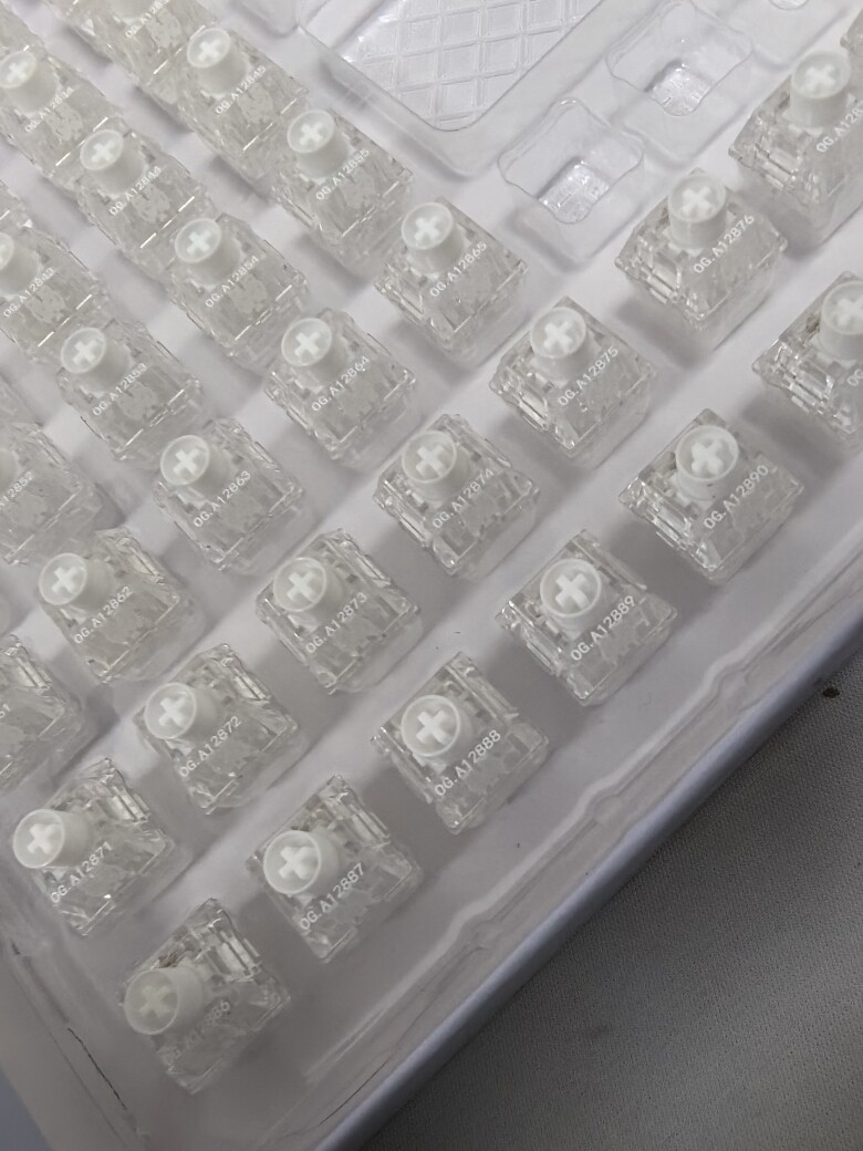 TTC线性轴体,手感轻柔,回弹跟手舒服雪虎轴100颗连号