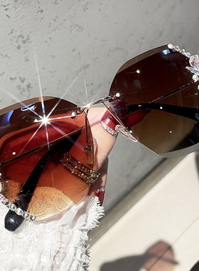 2022 Luxury Brand Design Vintage Rimless Rhinestone Sunglass