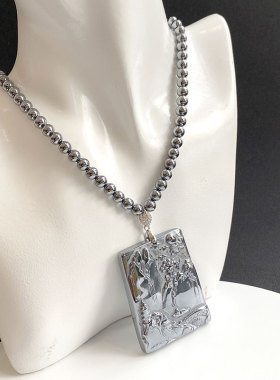 男女同款太赫兹山水牌吊坠