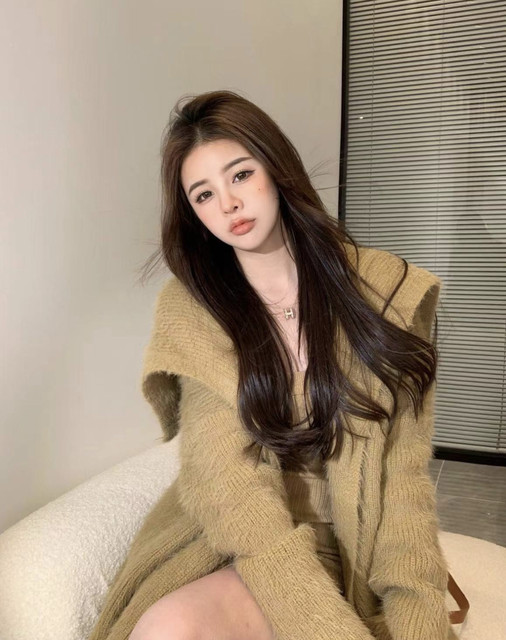 Soft and glutinous pure desire mink sweater cardigan women's winter Korean version loose khaki hair