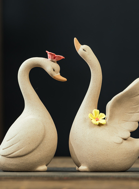 手工陶瓷天鹅摆件家居装饰品创意花饰工艺品客厅桌面装饰结婚送礼