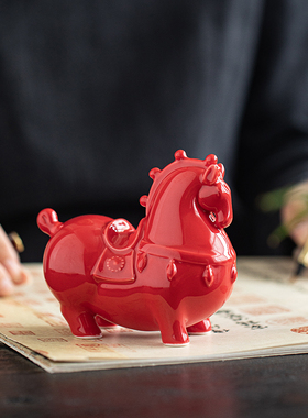 陶瓷马上有钱马年吉祥物新年礼红色招财唐马创意中式客厅马小摆件