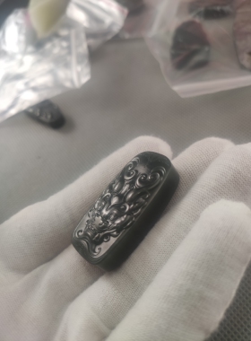 和田玉青玉仿古瑞兽貔貅兽头挂件吊坠