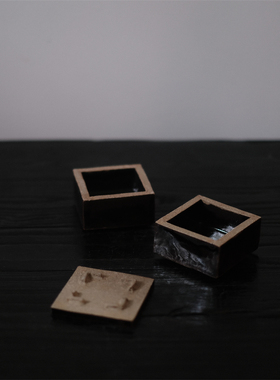 「97 Crafts」日本陶艺家 川口武亮 黑釉药味箱