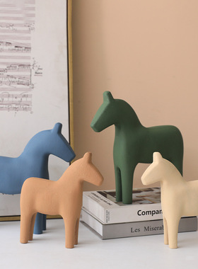 北欧风小木马摆件家居客厅玄关办公室桌面装饰品简约莫兰迪色软装