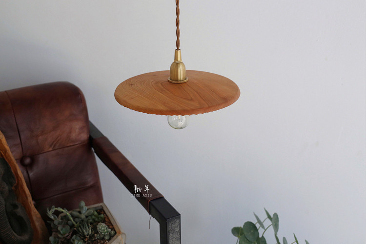 轴年 榉木黑胡桃木实木灯罩黄铜灯头 创意简约餐厅吧台个性吊灯,淘宝优惠券,粉丝福利购,淘宝优惠卷