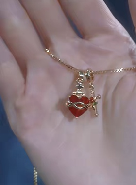 红色镶钻爱心项链女气质百搭锁骨链轻奢小众设计高级感毛衣链颈链