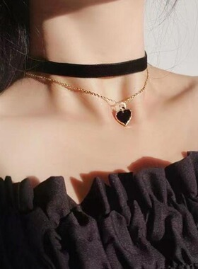 双层项链锁骨链choker项圈女红色桃心吊坠复古丝绒高级感小众颈带