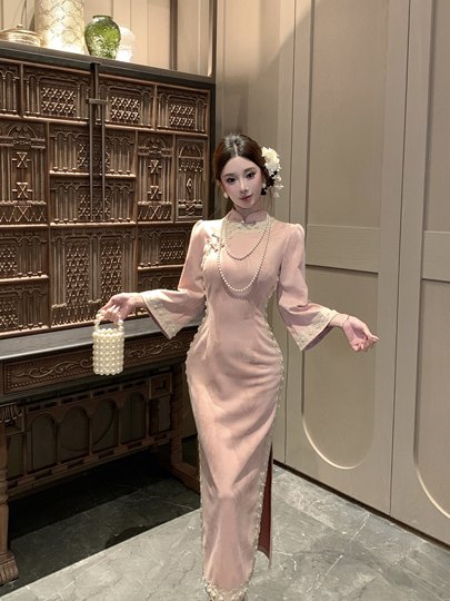 新中式国风气质秋冬温柔麂皮高级珠链蕾丝改良旗袍连衣裙 粉太太